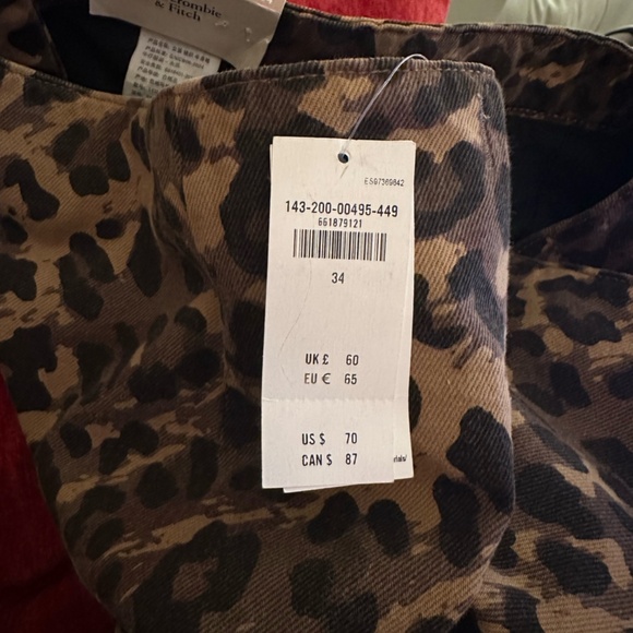 Abercrombie & Fitch Leapord Print Mid Rise Denim Mini Skort - Picture 7 of 7